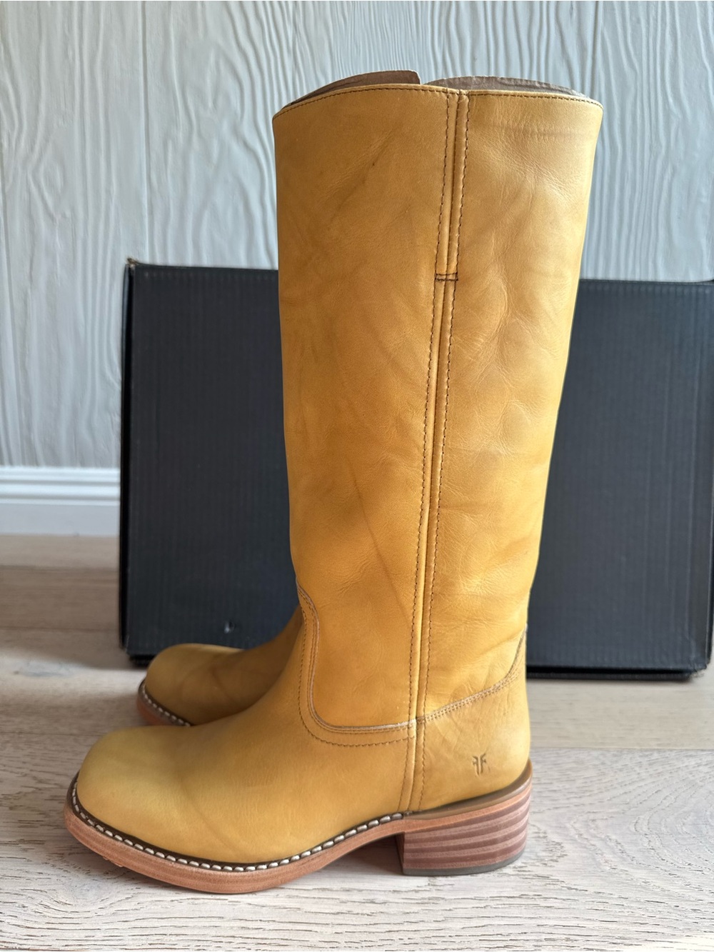 NEW FRYE Campus 14L Boots in Banana Sz: 9 Genuine Leather Tall Boots $498 - Picture 5 of 16